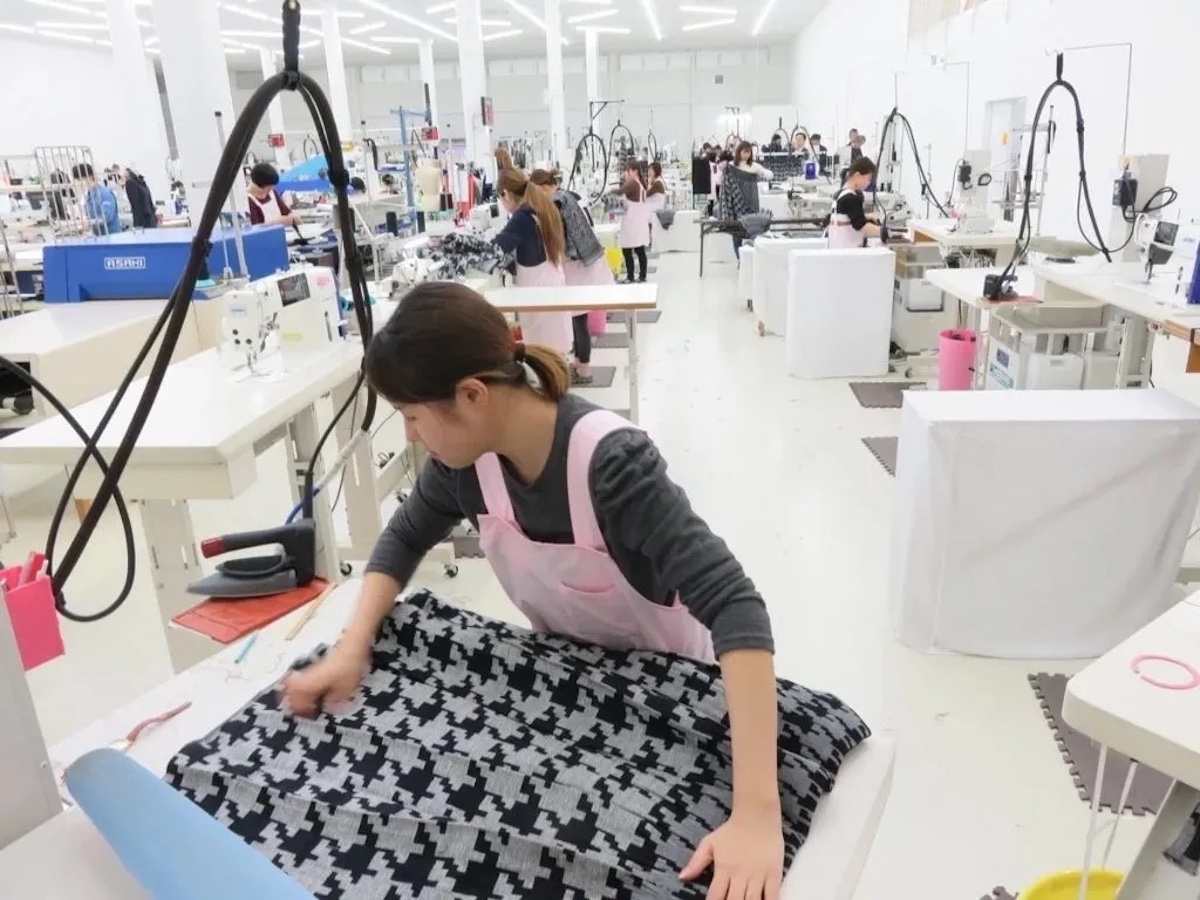 アパレルの国産比率「1.4％」に低下　四半世紀で生産量9分の1